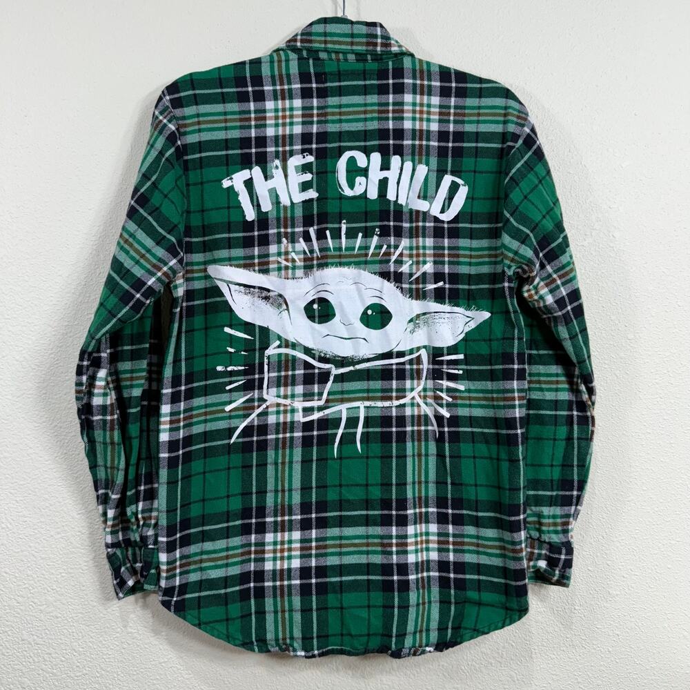 Star Wars Cakeworthy Mandalorian The Child Women's Grogu Plaid Flannel Shirt M